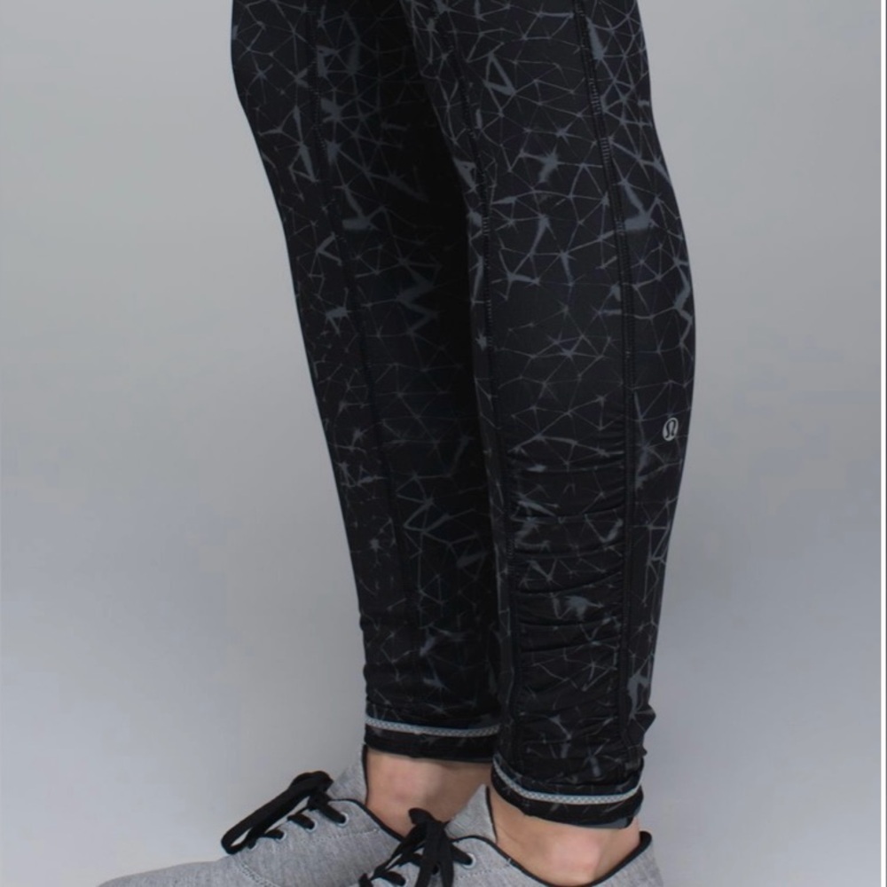 Lululemon Speed Tight - Picture 2 of 13